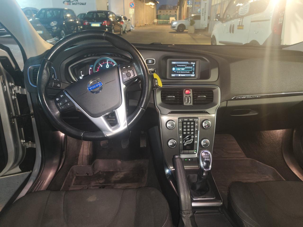 Volvo V40 Cross Country D2 1.6 Summum