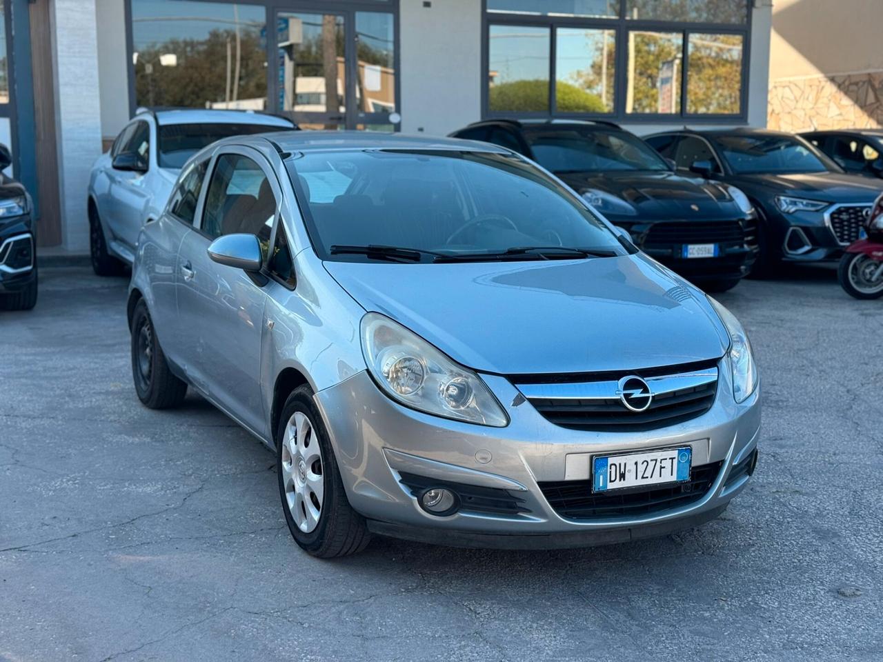 Opel Corsa 1.2 5 porte Cosmo IMPIANTO GPL