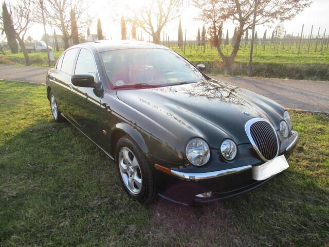 Jaguar S-Type 3.0 V6 Executive (ASI Bollo 156 euro)