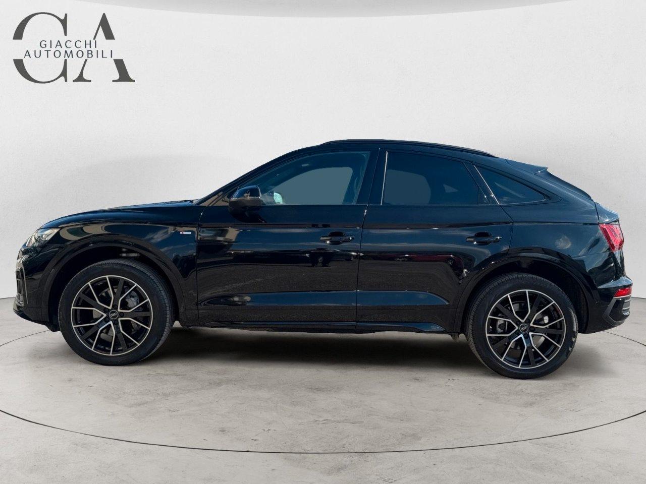 Audi Q5 Sportback SPORTBACK. 40 2.0 tdi mhev 12V Identity Black quattro s-tronic