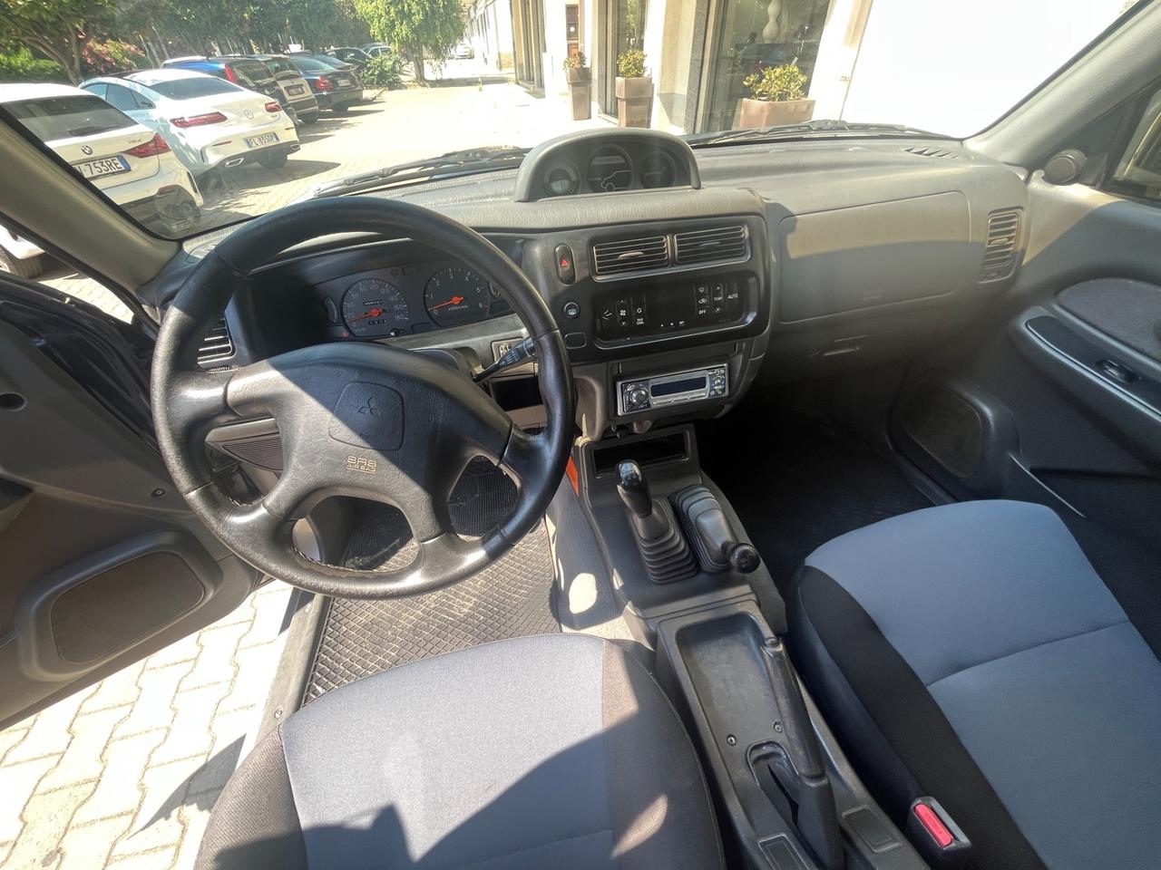 Mitsubishi L200 2.5 TDI 4WD Club Cab Pup. GLS Targ.