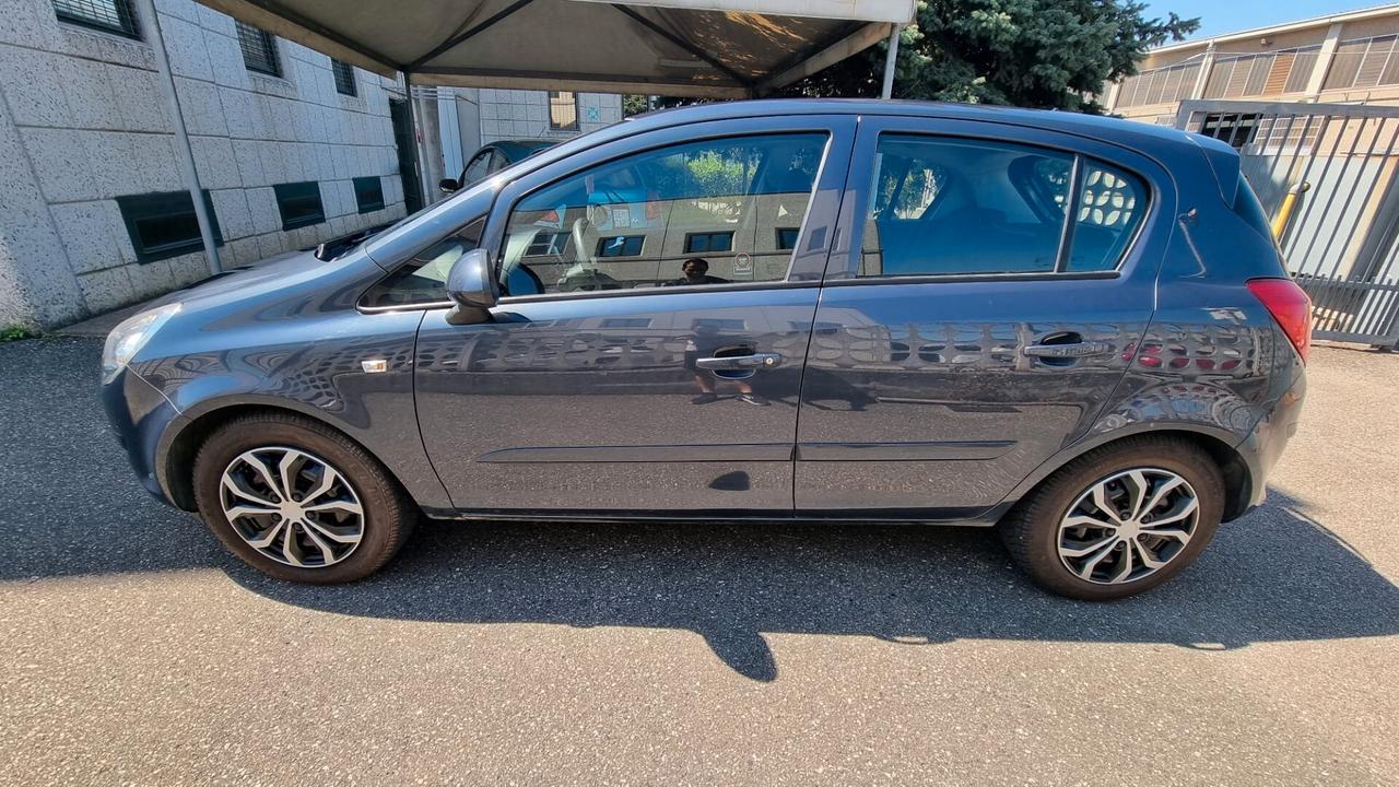 Opel Corsa 1.2 5 porte Enjoy