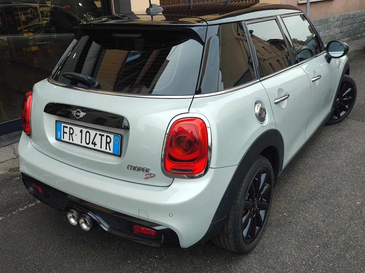 Mini 2.0 Cooper SD aut. Hype 5 porte Pack Works