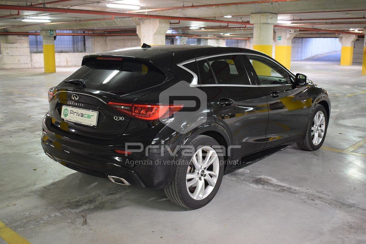 INFINITI Q30 1.5 diesel Business Executive