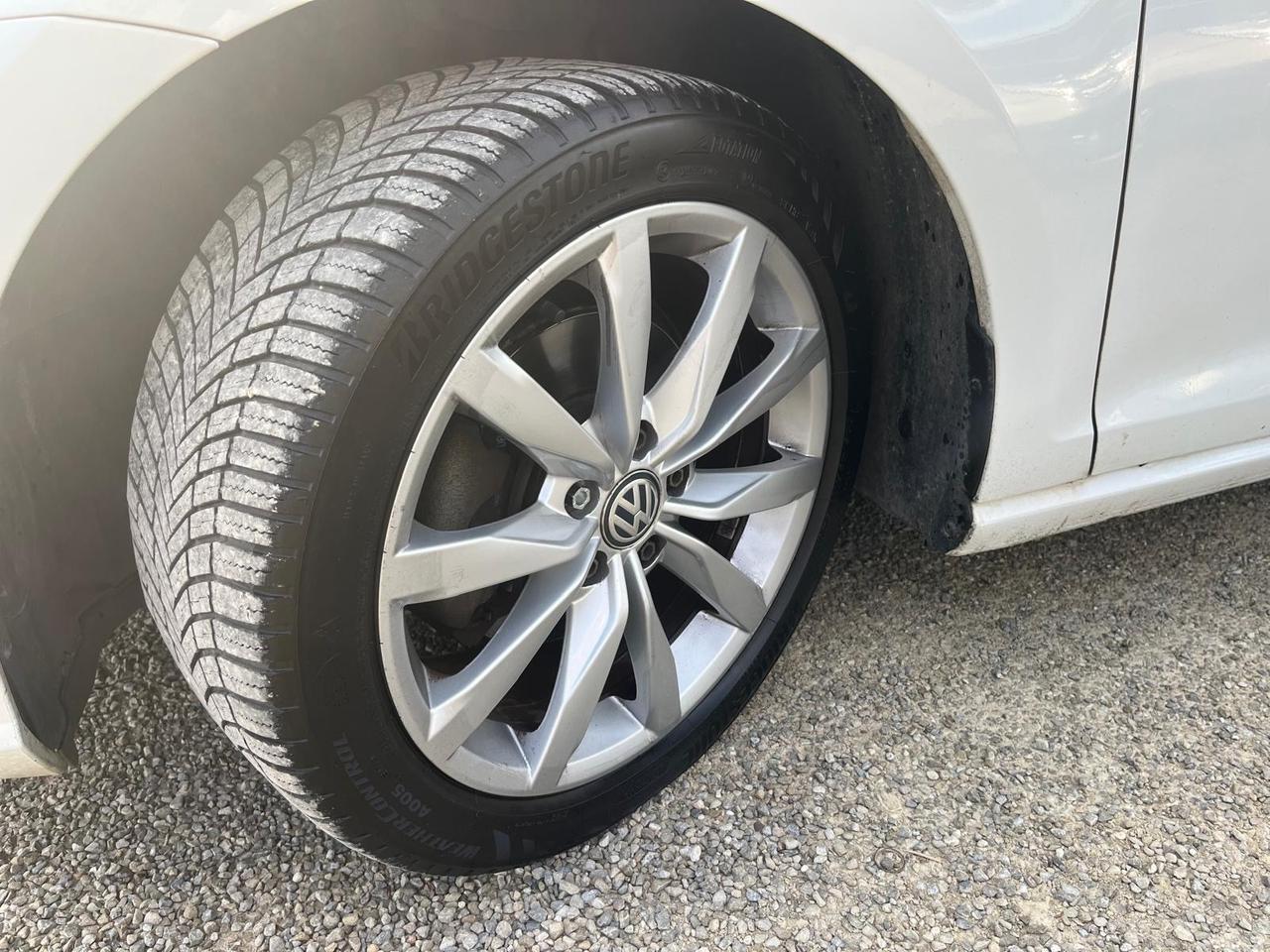 Volkswagen Golf 2.0 TDI DSG 5p. Highline BlueMotion Technology