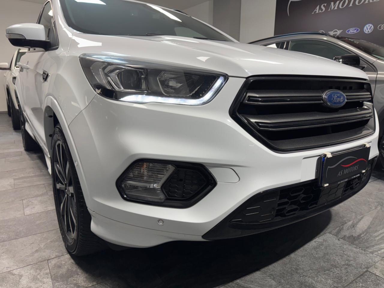 Ford Kuga 1.5 TDCI 120 CV S&S 2WD ST-Line