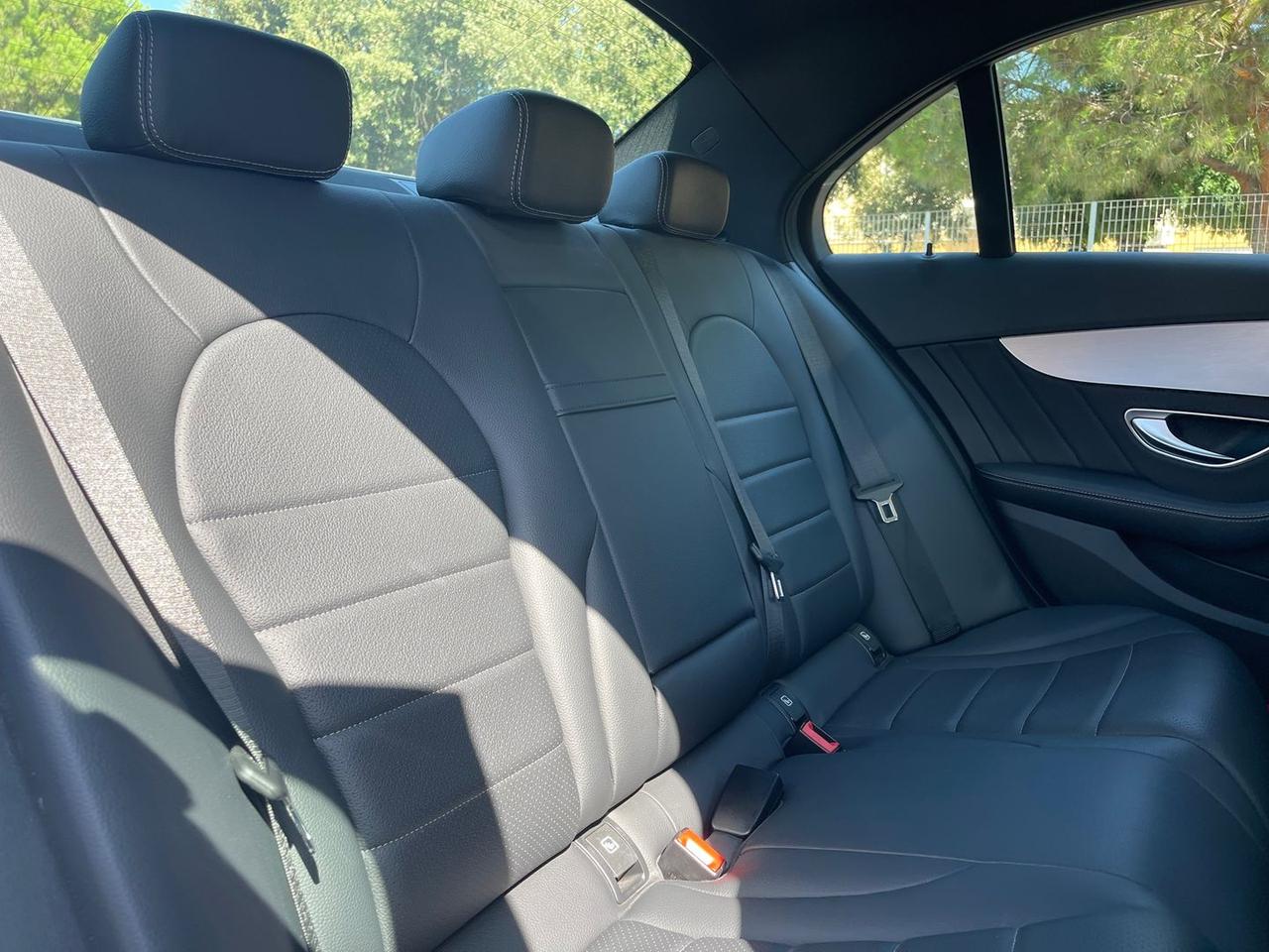 Mercedes-Benz C 220 D Premium #12031