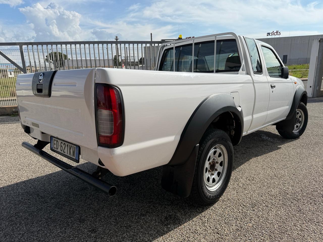 Nissan NP300 2.5 tdi 2p. King Cab my10" 50000km