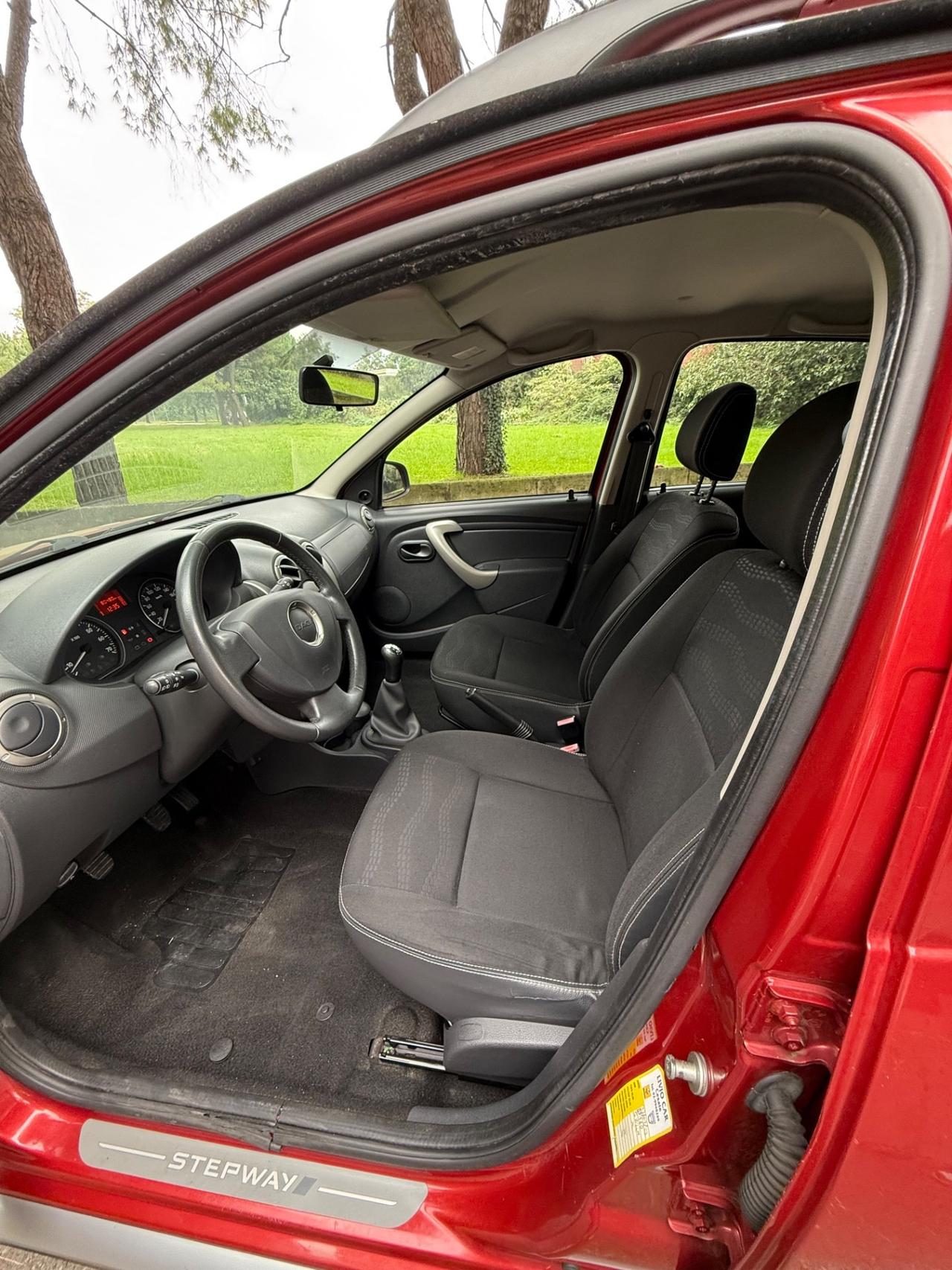 Dacia Sandero Stepway 1.6 8V 90CV