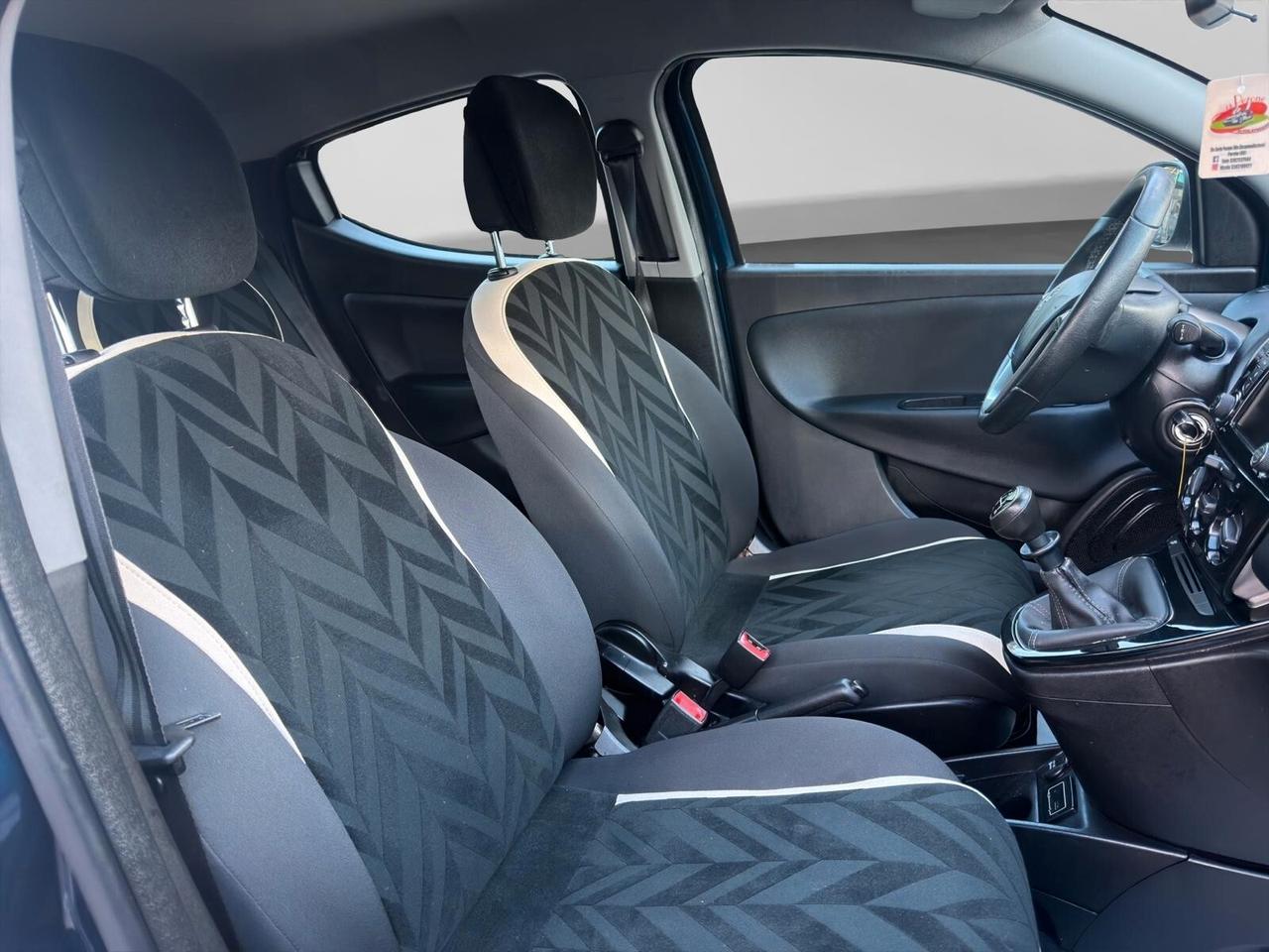 Lancia Ypsilon 0.9 85cv Ecochic Gold