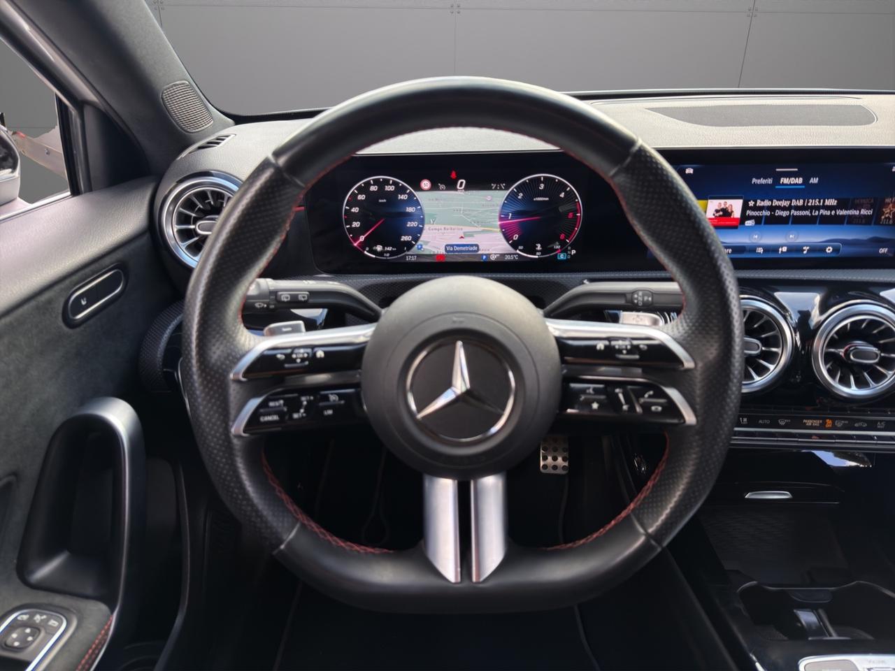 Mercedes-benz - A 180d Automatic AMG Line Premium - Unipro - Promo fin
