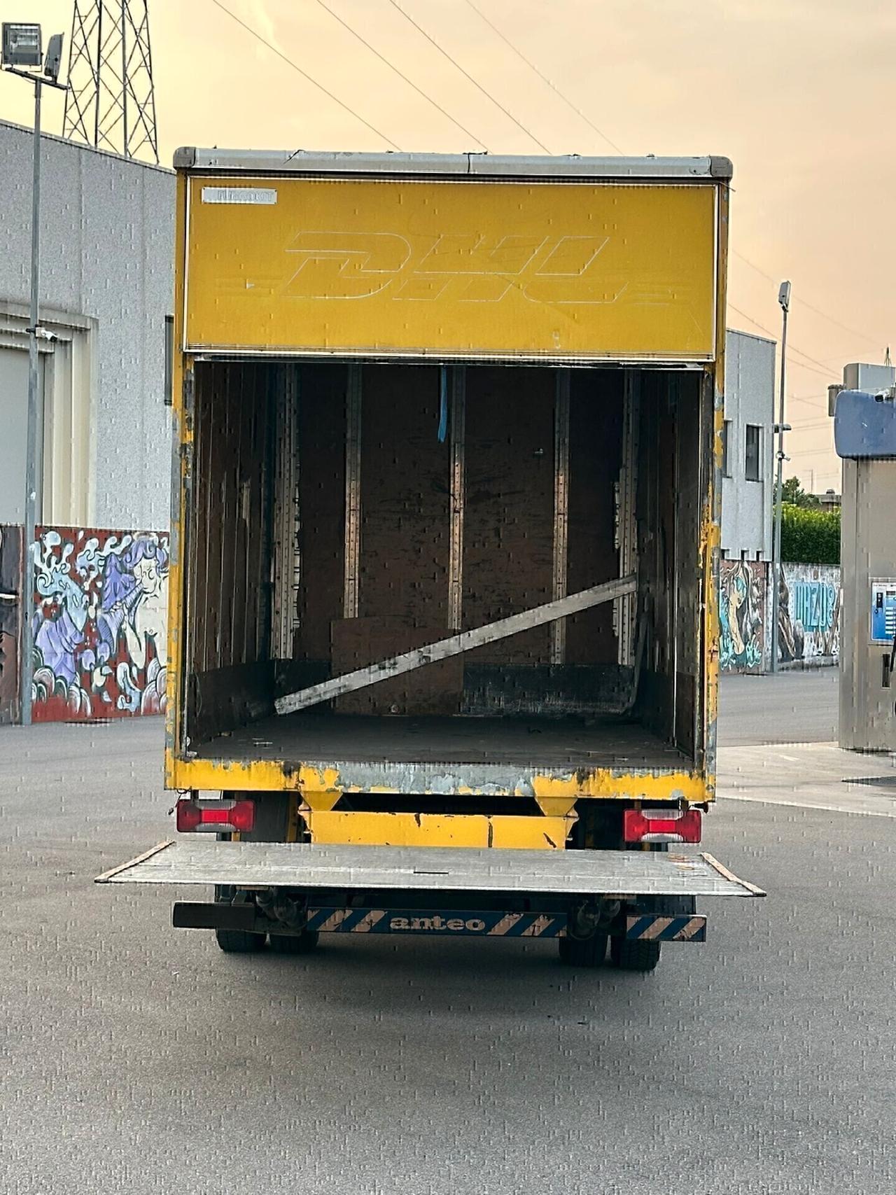 MERCEDES SPRINTER CON PEDANA CARICATRICE SUPER PREZZO!