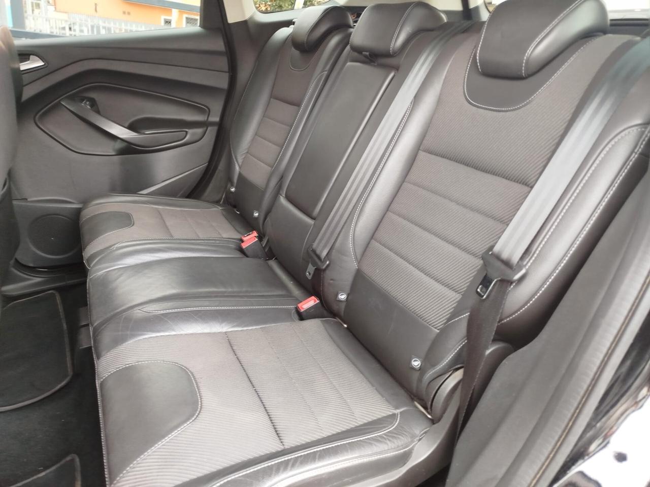 KUGA 2.0-150cv 4WD AUTOMATICA- PELLE-XENO-NAVI-