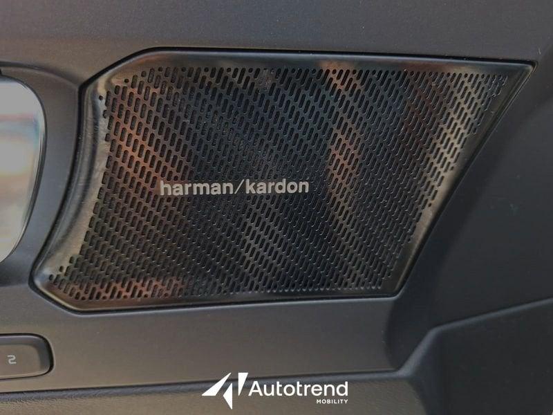 Volvo XC40 D3 150 CV Automatica NAVI TETTO LED R-design