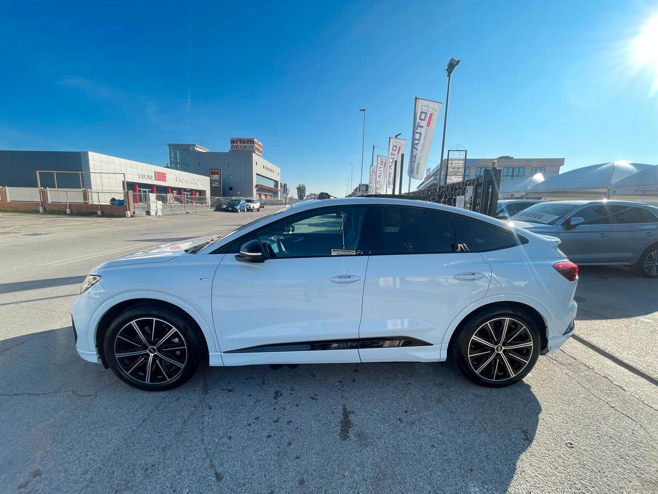 Audi Q4 50 e-tron quattro S line edition