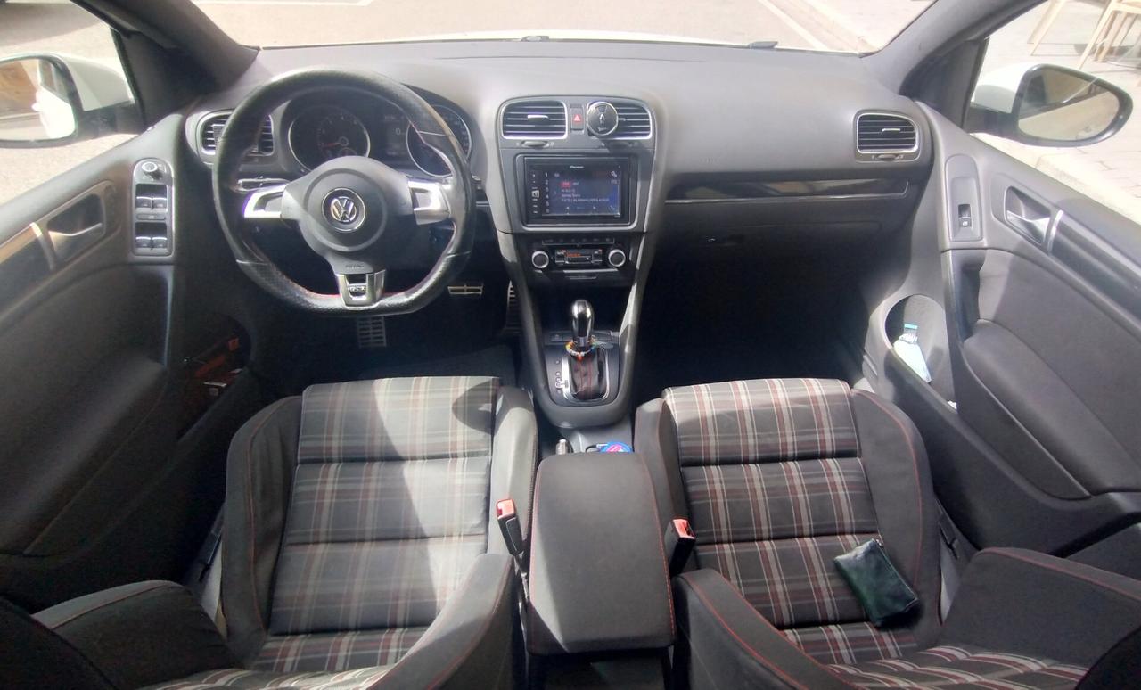 Volkswagen Golf GTI 2.0 TSI DSG 5p.