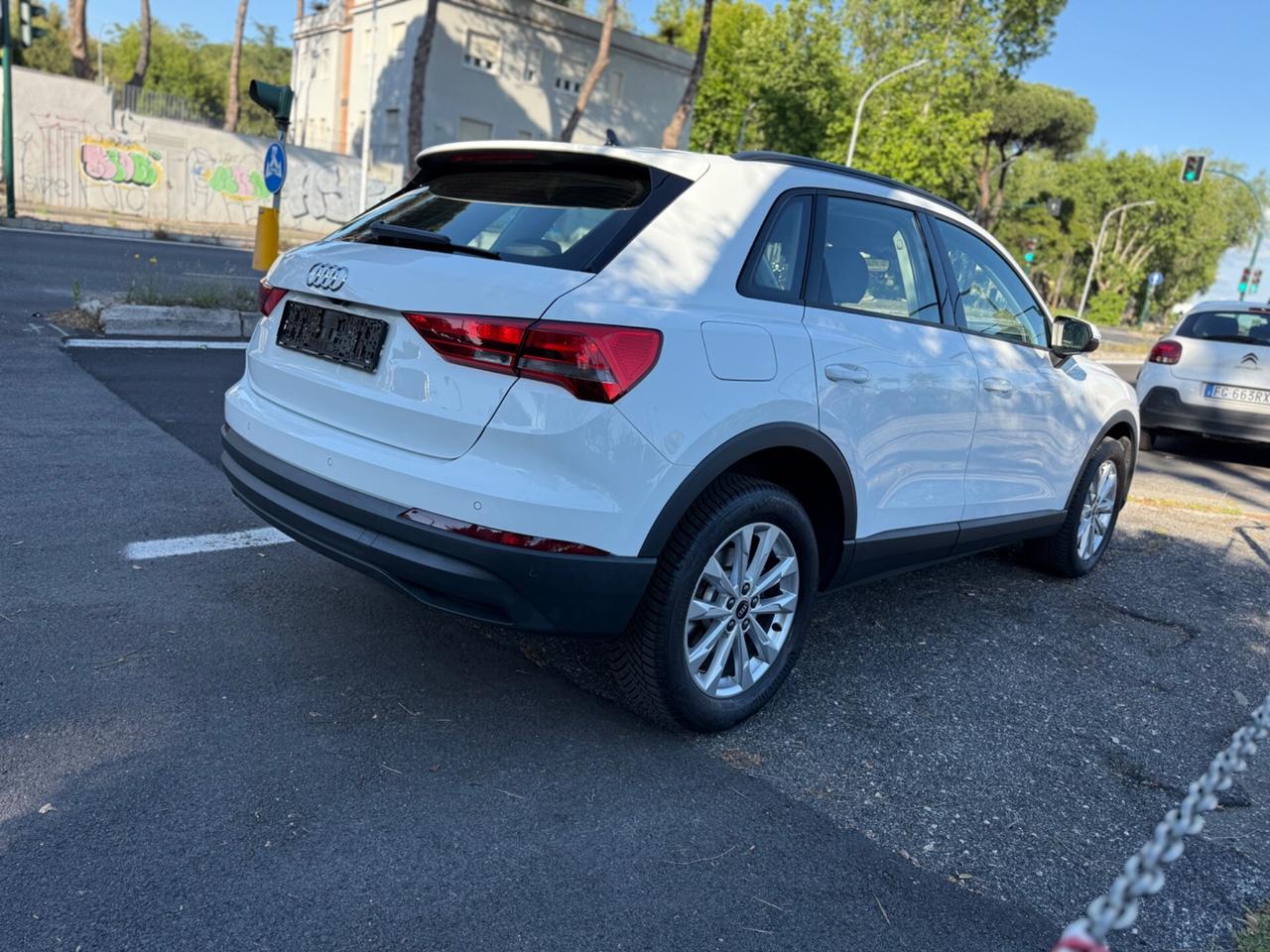 Audi Q3 45 TFSI e S tronic Business