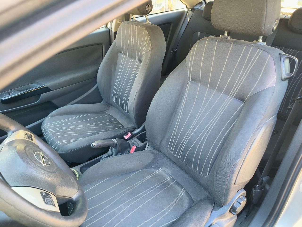 Opel Corsa 1.2 3 porte Enjoy