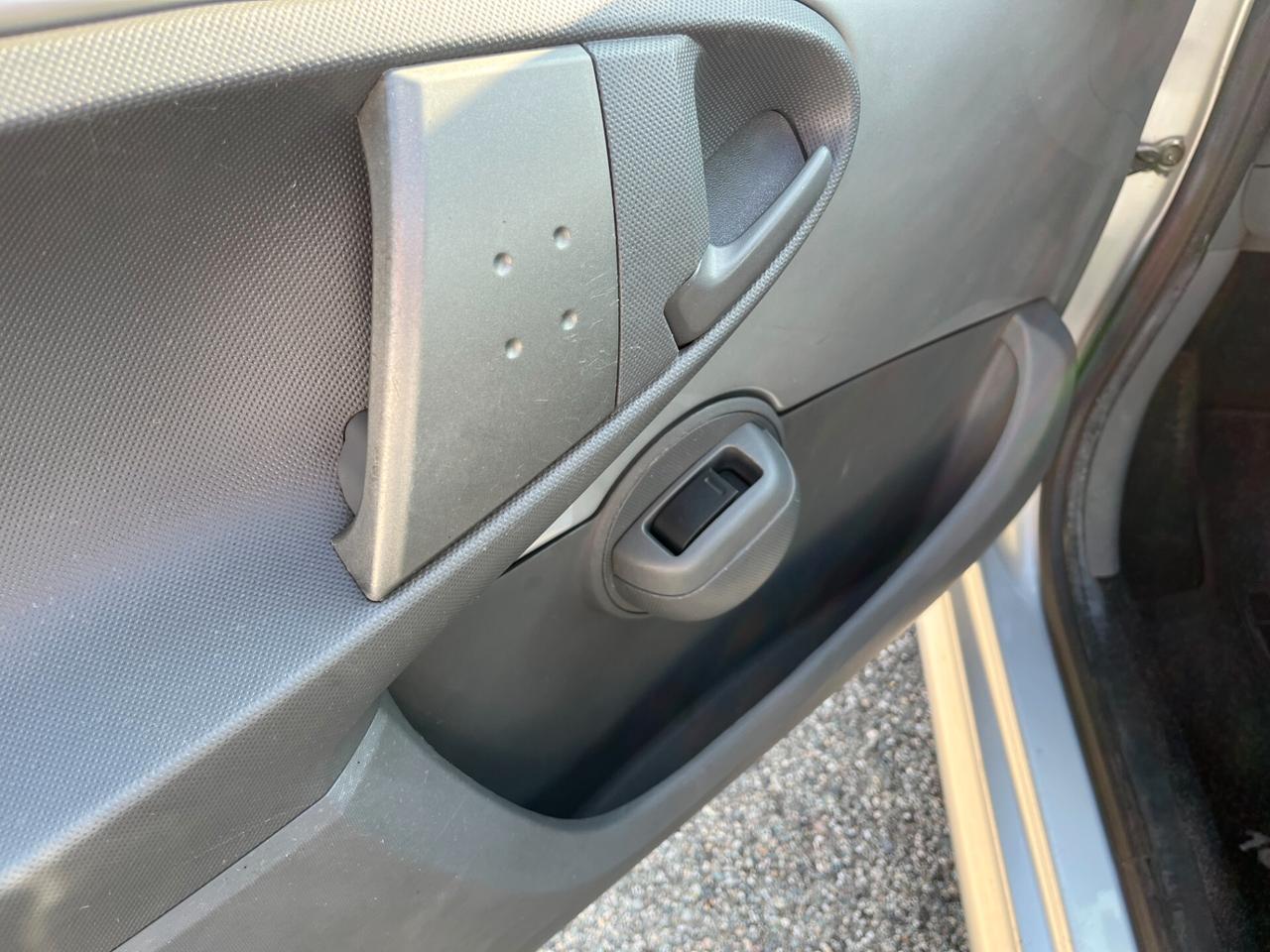 Peugeot 107 5PORTE EURO5 - 43.000KM