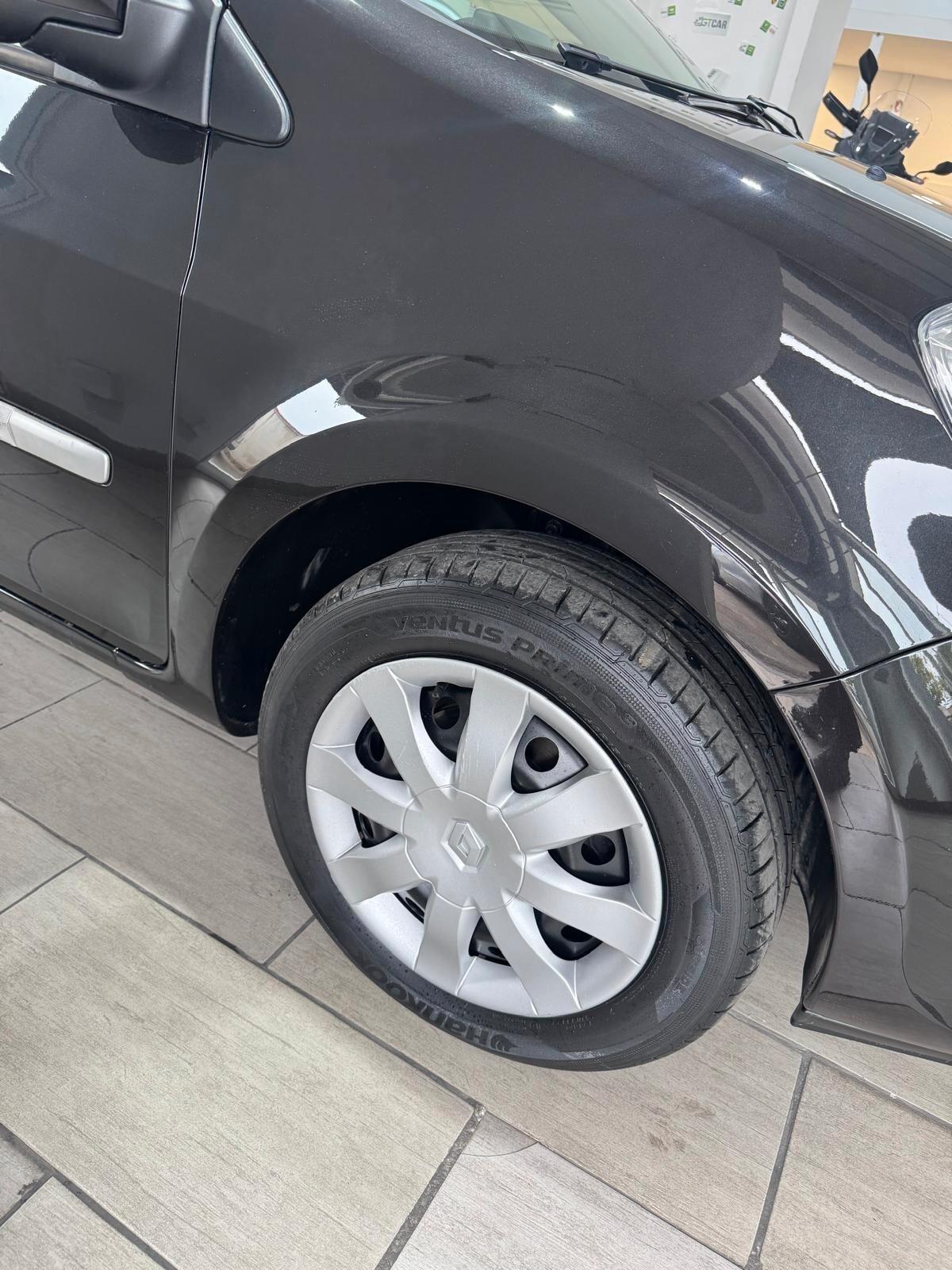 Renault Clio 1.2 16V 5 porte Luxe