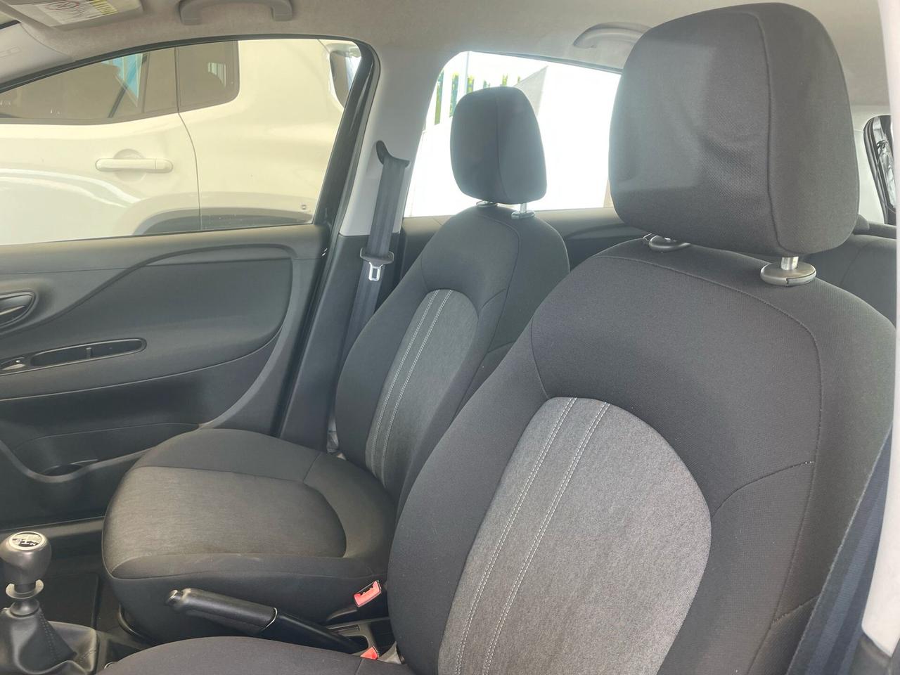 Fiat Punto 1.2 8V 5 porte Street