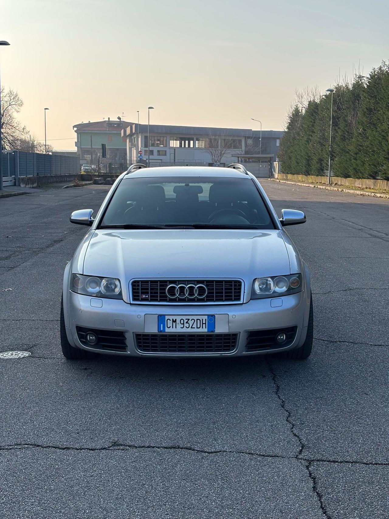 Audi S4 4.2 V8 344CV