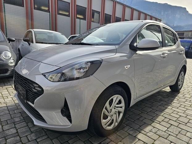 HYUNDAI i10 1.0 COMFORT AUTOMATICA