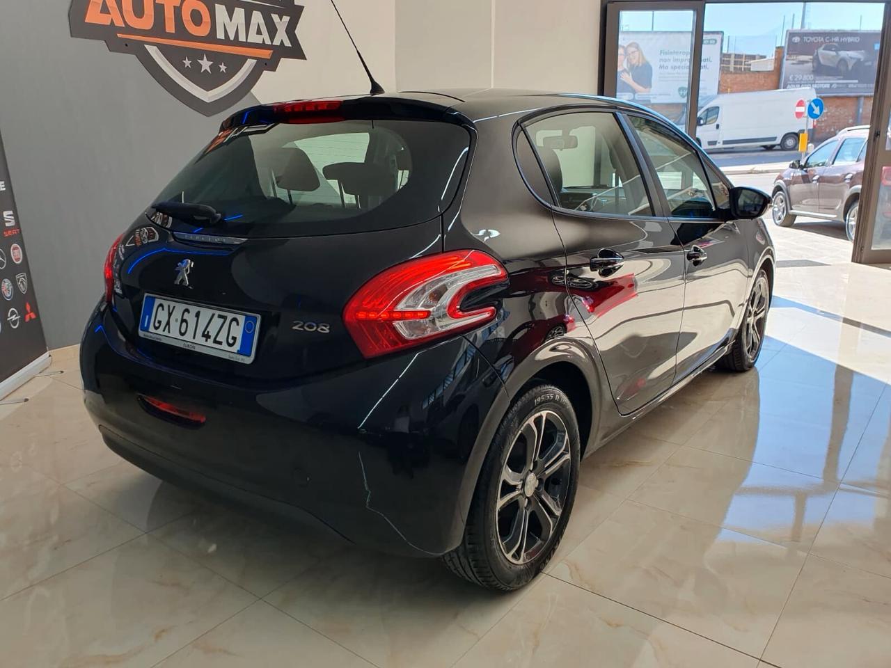 Peugeot 208 1.4 HDi 68cv Allure 2014