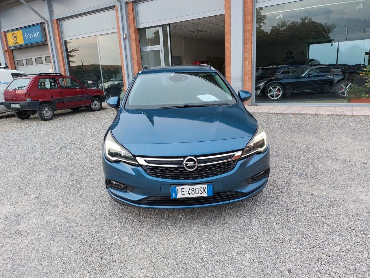 Opel Astra 1.6 CDTI Sports Tourer Cosmo