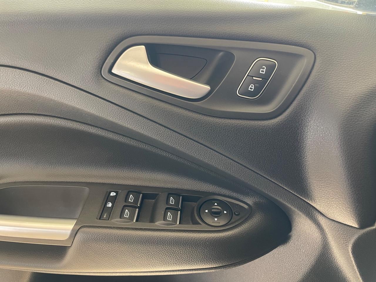 Ford Kuga 2.0 TDCI 150 CV S&S 4WD Powershift ST-Line - Nessun vincolo -