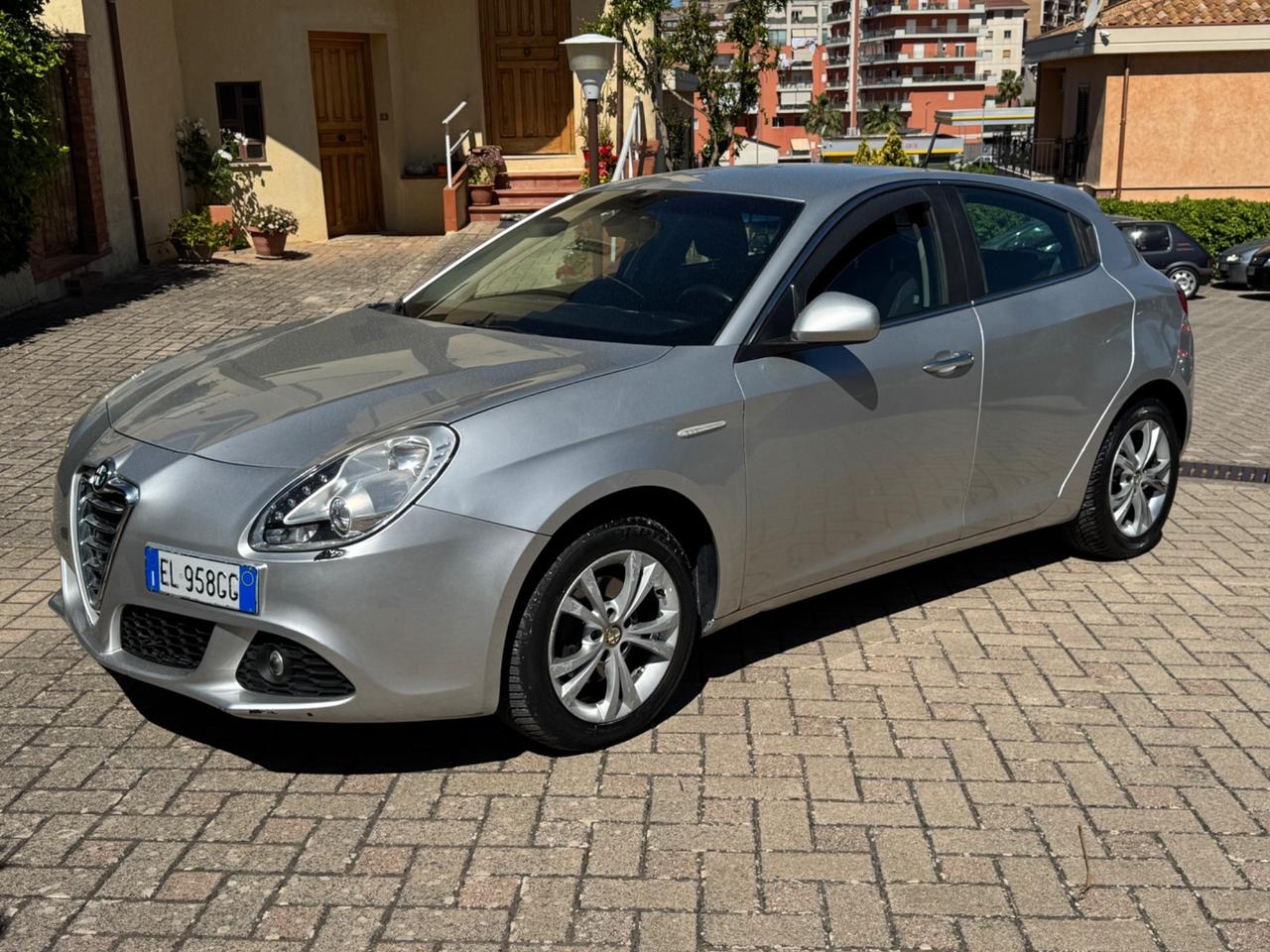 Alfa Romeo Giulietta 1.6 JTDm-2 105 CV Exclusive