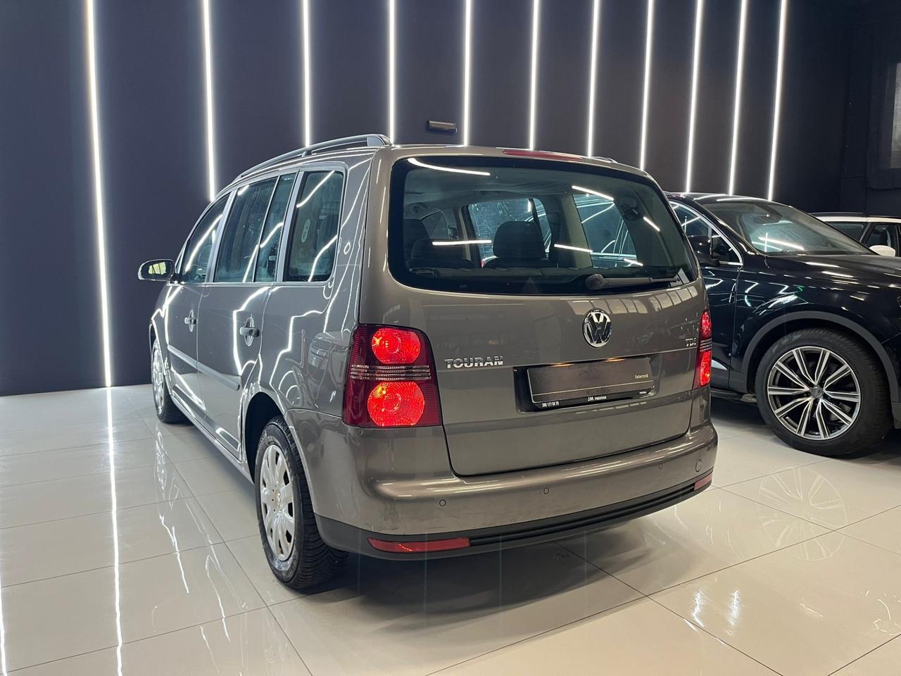 Volkswagen Touran 1.9 TDI 105CV Conceptline 7 POSTI UNICO PROPRIETARIO