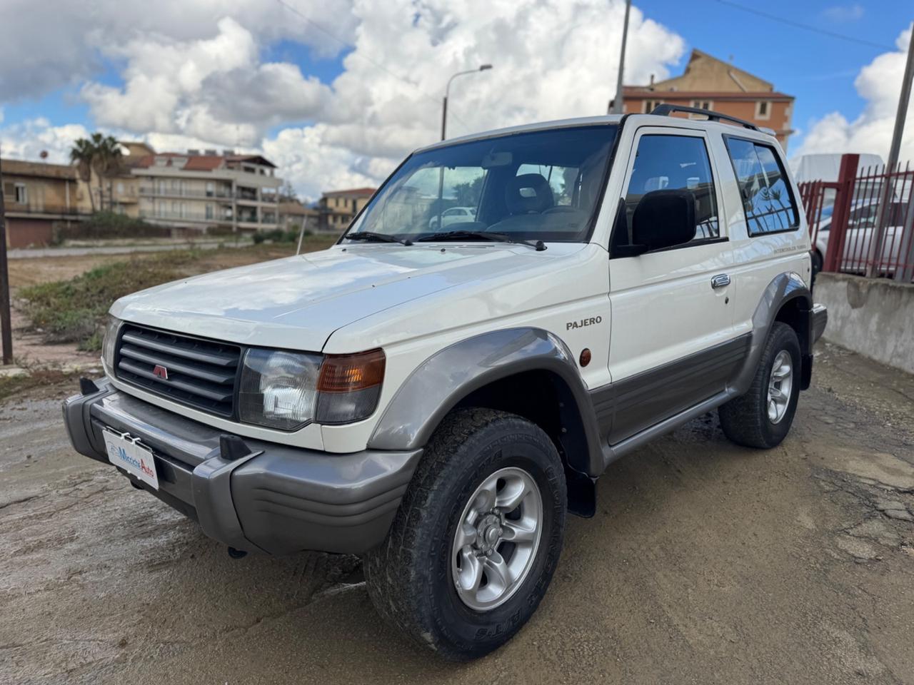 MITSUBISHI PAJERO 2.5 TD 4WD GLS