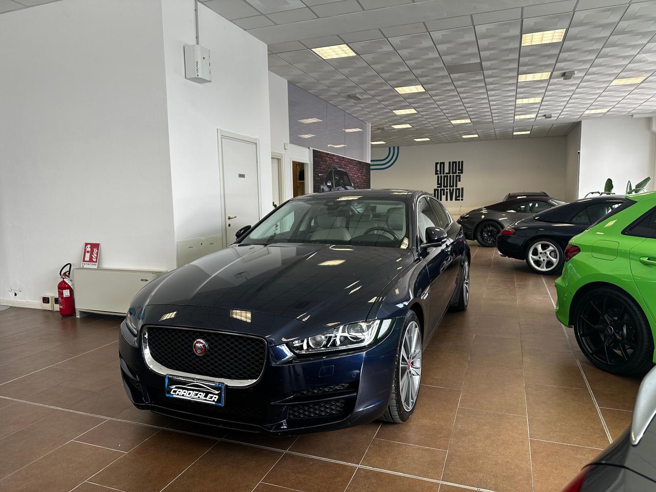 Jaguar XE 2.0 D Turbo Prestige