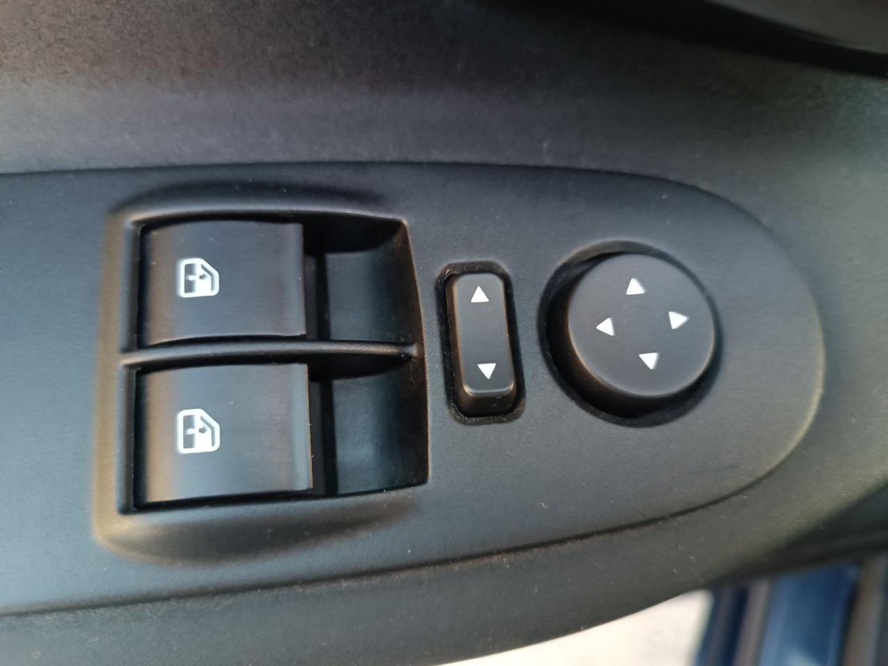 LANCIA Ypsilon 1.2 69 CV 5 porte GPL Ecochic Gold