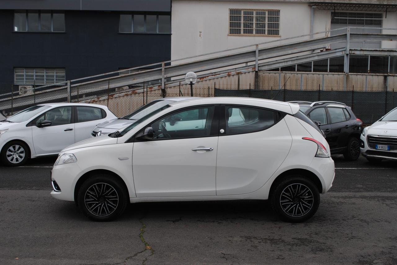 LANCIA YPSILON 0.9 84 CV BENZ/METANO