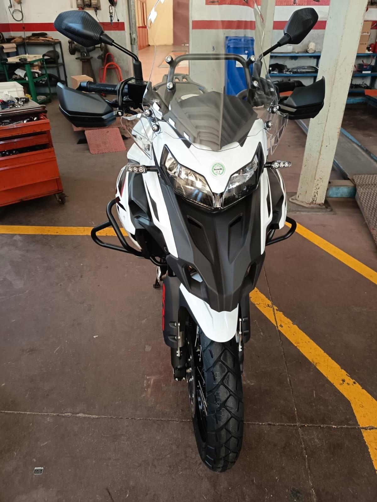 Benelli TRK 502 X