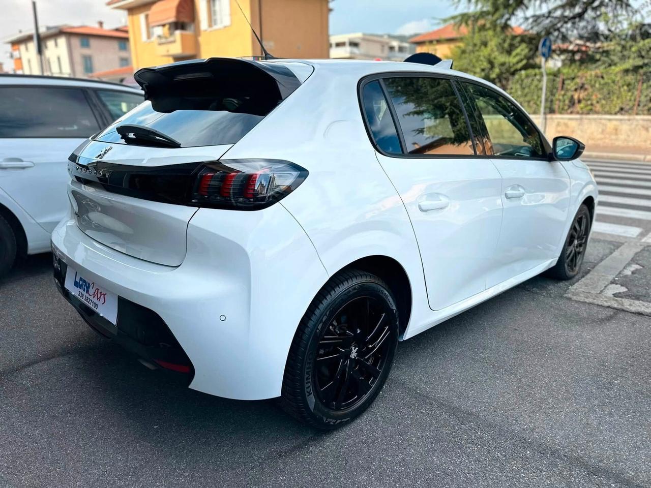 Peugeot 208 1.2 automatica neopatentati