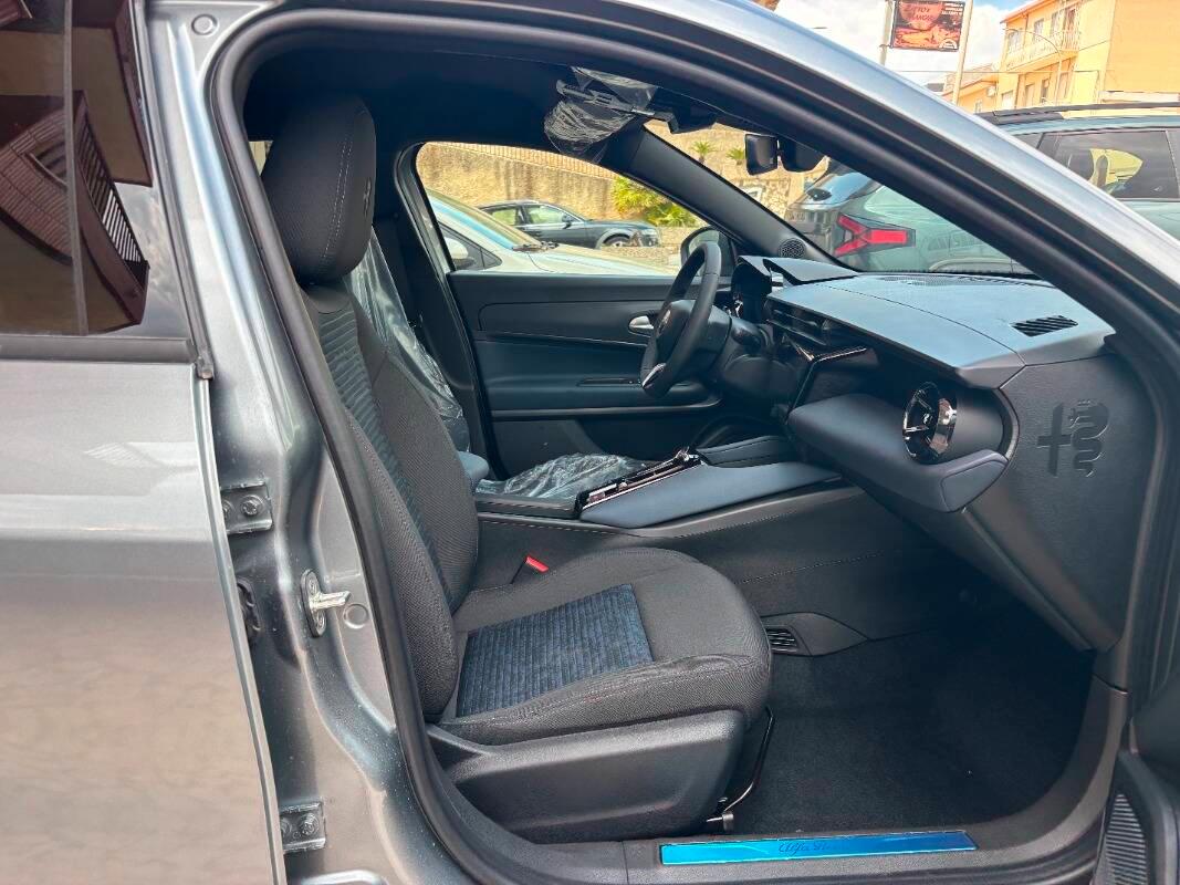Alfa Romeo Junior 1.2 ibrida 145cv edct6