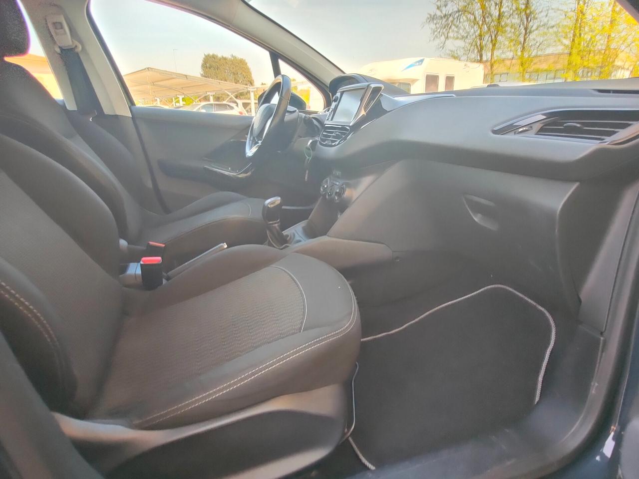 Peugeot 208 PureTech 82 5p. GPL Allure NEOPATENTATI