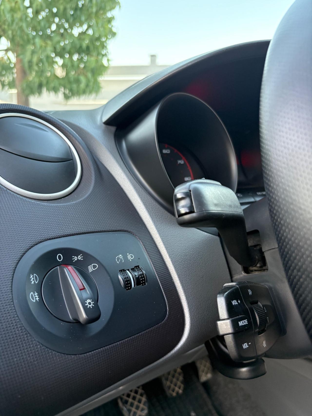 Seat Ibiza 1.2 b. 5 porte tagliando eseguito