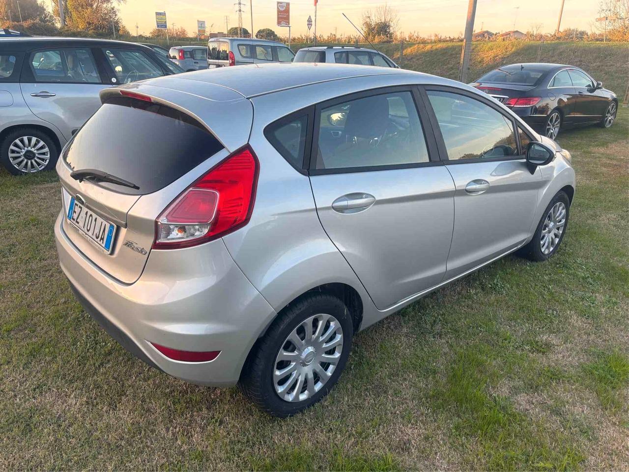 Ford Fiesta 1.5 TDCi 75CV 5 porte