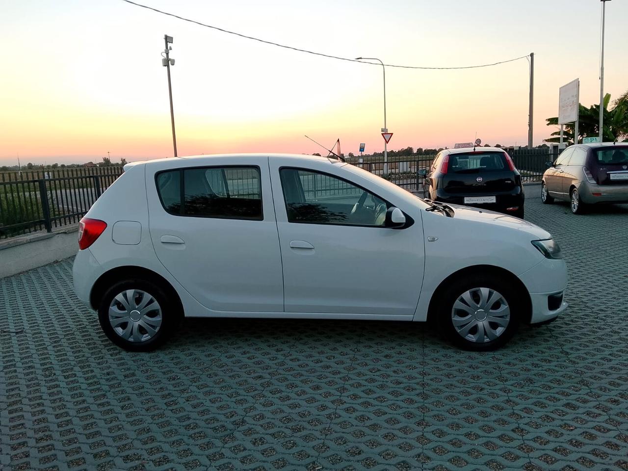 Dacia Sandero 1.5 dCi-179.000-NEOPAT-2014