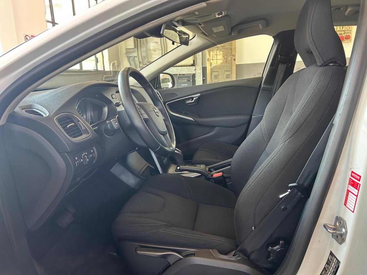 Volvo V40 D2 Geartronic Business