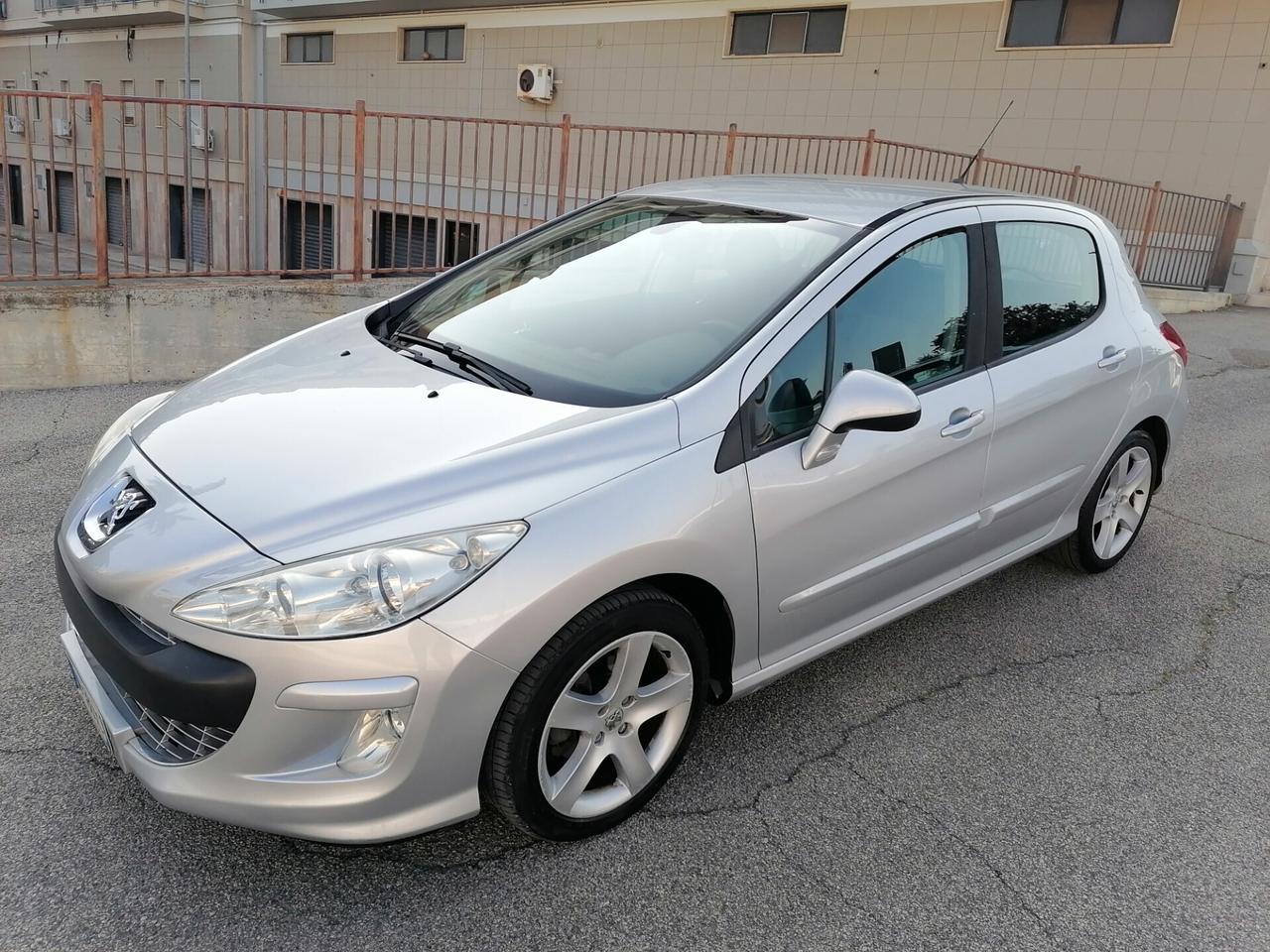 Peugeot 308 1.6 HDi 110CV 5p. Tecno