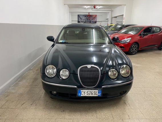 Jaguar S-Type 2.7 diesel V6 Executive 2005