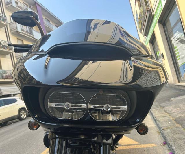 HARLEY-DAVIDSON CVO Road Glide ST