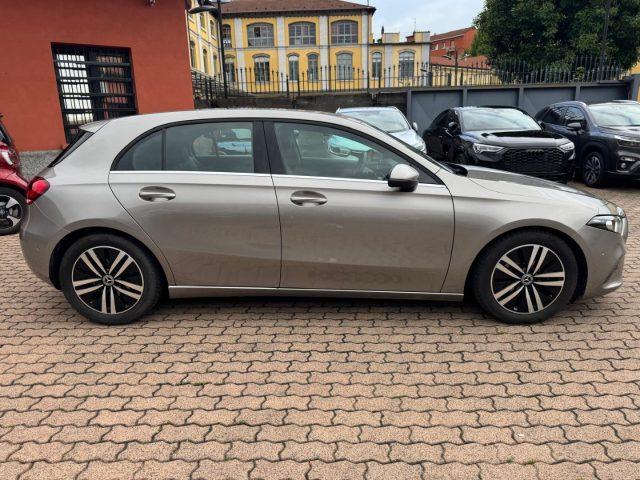 MERCEDES-BENZ A 180 Automatic Sport