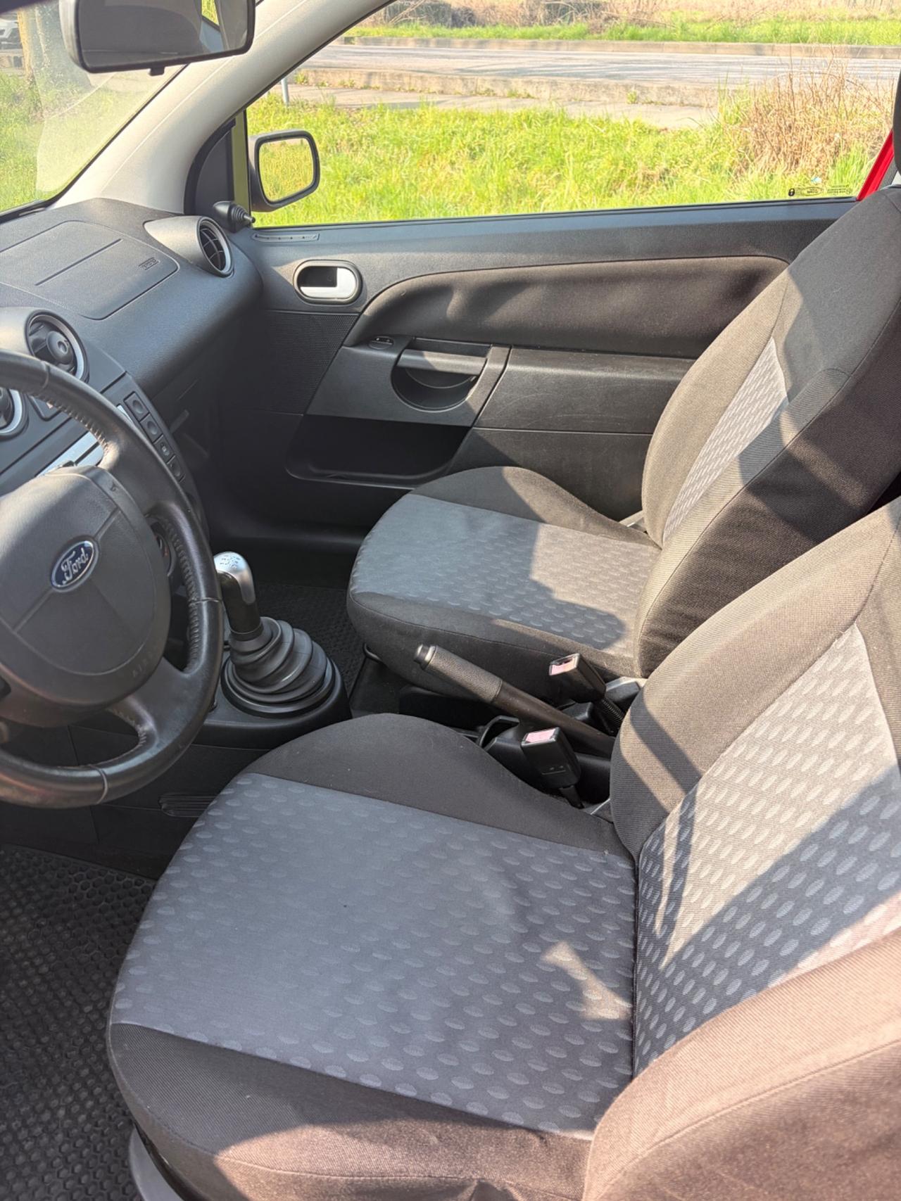 Ford Fiesta 1.2 16V 3p. Zetec