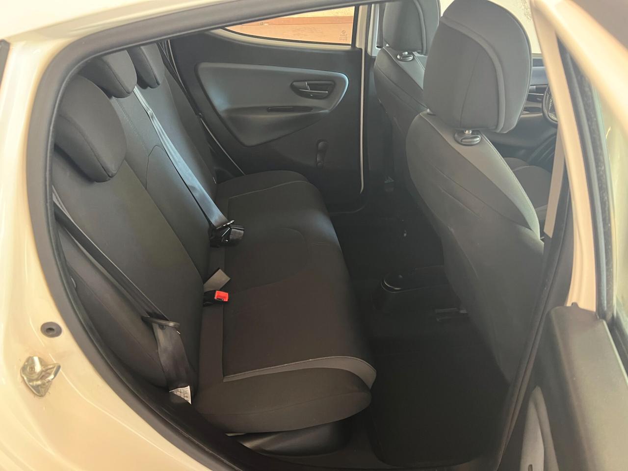 Lancia Ypsilon 1.3 MJT 16V 95 CV 5 porte S&S Gold